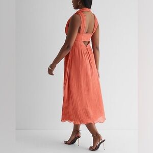 NWT EXPRESS COCKTAIL PLEATED TWISTED HALDER NECK MIDI DRESS SIZE M ORANG…